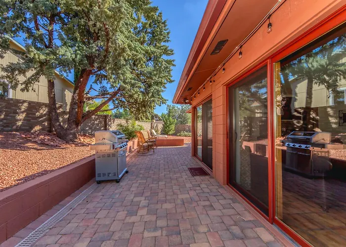 Spectacular House With 2 Master In Sedona's High End Subdivision Living! Sedona