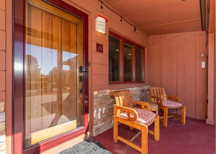 Holiday home Spectacular House With 2 Master In Sedona's High End Subdivision Living! *
