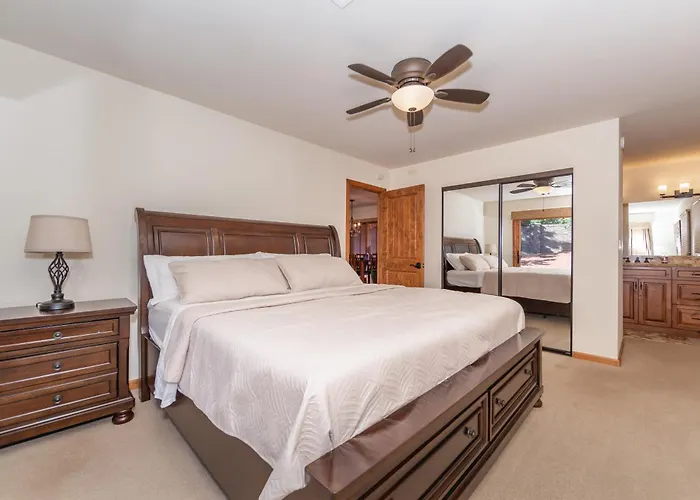 Spectacular House With 2 Master In Sedona's High End Subdivision Living! Holiday home Sedona