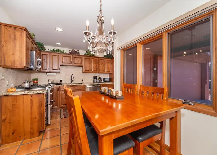 Holiday home Spectacular House With 2 Master In Sedona's High End Subdivision Living! Sedona