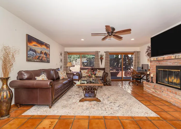 Spectacular House With 2 Master In Sedona's High End Subdivision Living! Sedona