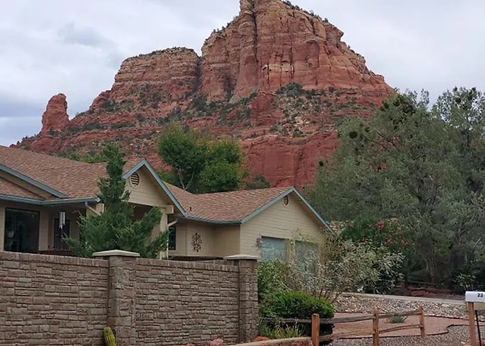 Spectacular House With 2 Master In Sedona's High End Subdivision Living! Holiday home Sedona