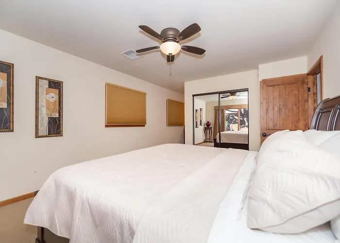 Holiday home Spectacular House With 2 Master In Sedona's High End Subdivision Living! Sedona