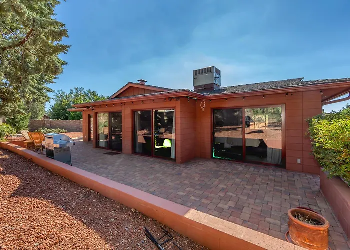 Spectacular House With 2 Master In Sedona's High End Subdivision Living! Sedona