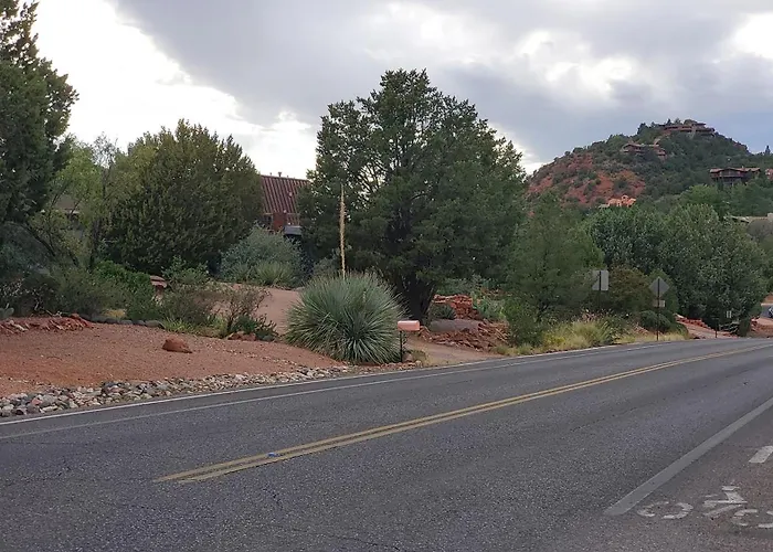 Spectacular House With 2 Master In Sedona's High End Subdivision Living! * Sedona